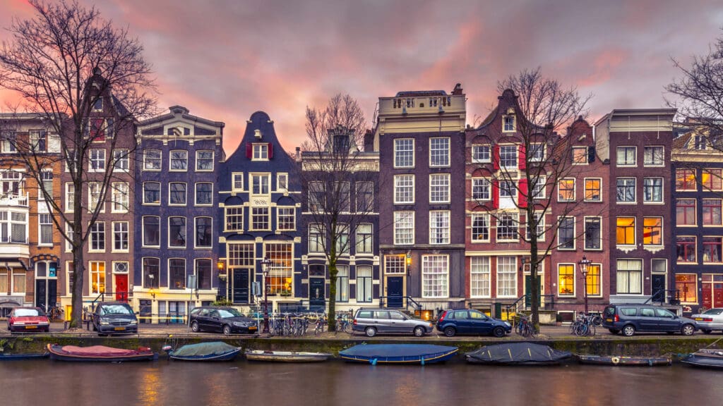 DB lockers amsterdam
