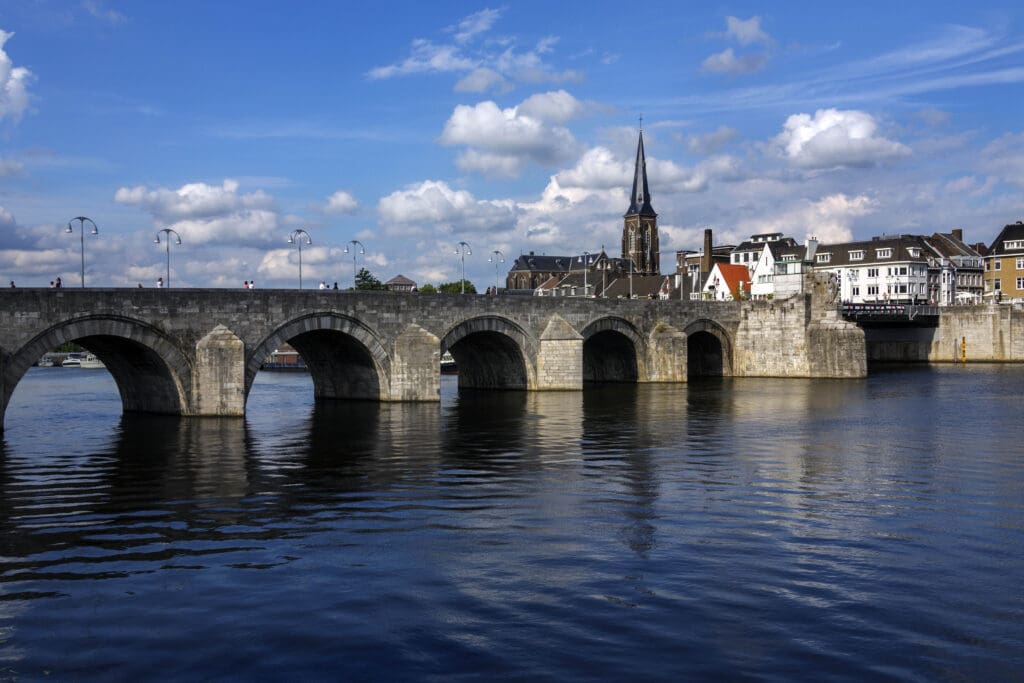 pakketten centrum maastricht